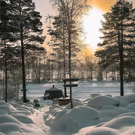 Aurora Igloo With Private Hot Tub By Invisible Forest Lodge Рованиеми Экстерьер фото