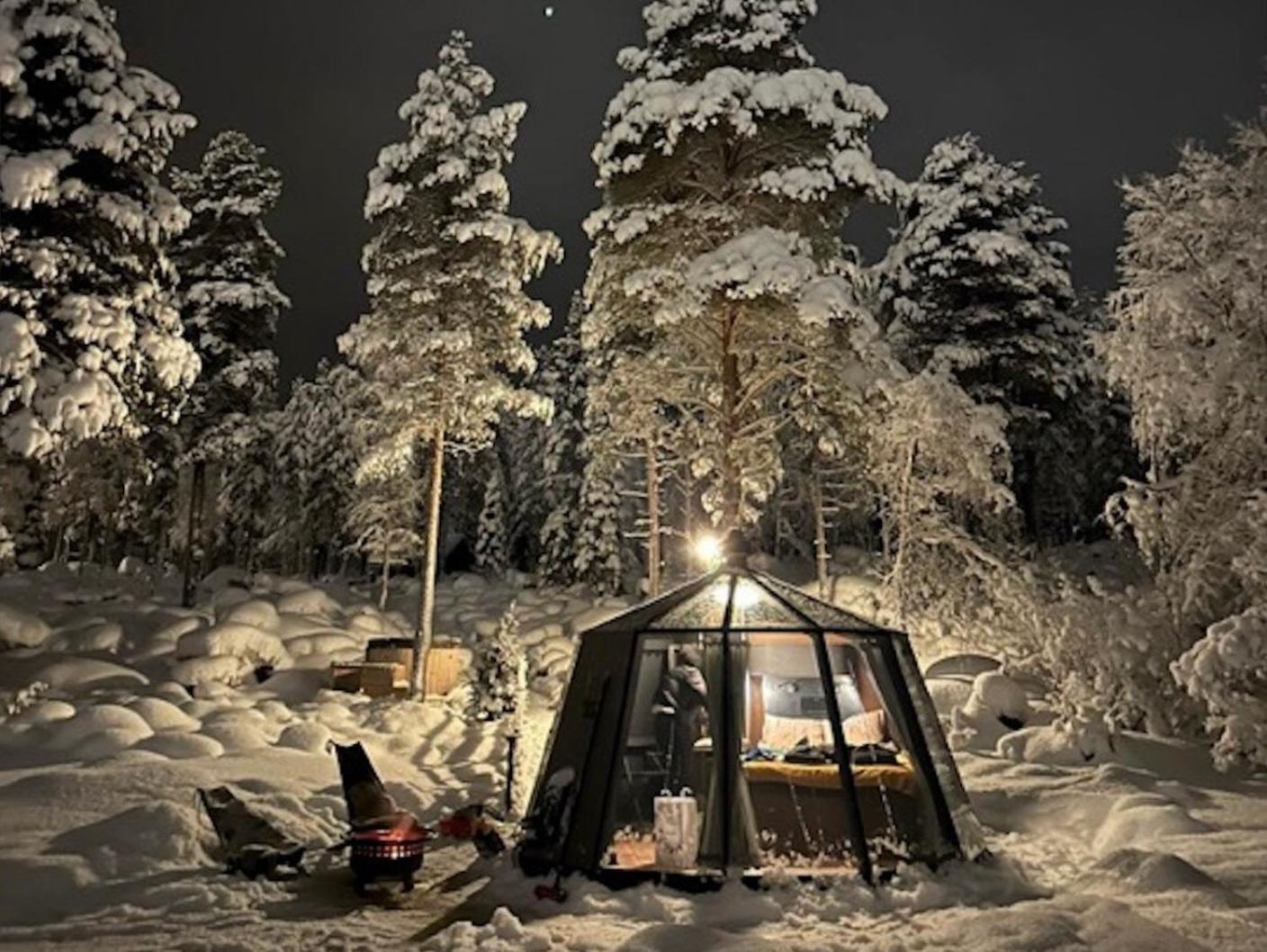 Aurora Igloo With Private Hot Tub By Invisible Forest Lodge Рованиеми Экстерьер фото
